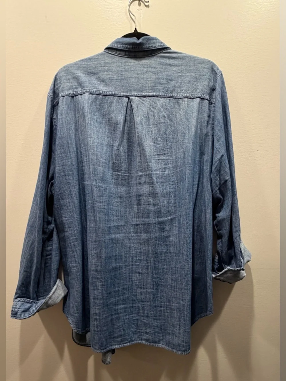 Old Navy Light Blue Denim Classic Shirt - Picture 2 of 3